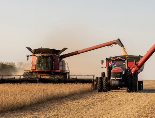 La maquinaria agrícola cerró 2025 con un crecimiento moderado del 2% y hay un alerta por el avance de equipos importados