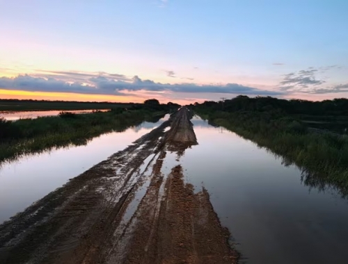 Las feroces lluvias que cayeron en pocos días dejaron intransitables los caminos del noroeste santafesino