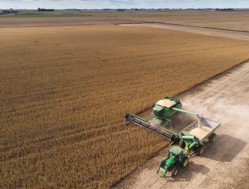 Lo compartió Milei un informe del Indec dice que la facturación en la maquinaria agrícola creció un 35%