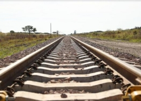 Ya se renovaron los primeros 400 kilómetros de vías del Belgrano Cargas