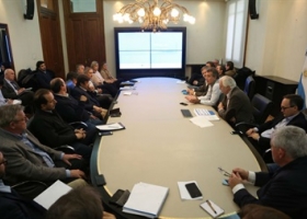 Semillas: reactivan la búsqueda de consensos para una ley.