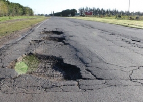 En el oeste bonaerense, ni la cercanía de las elecciones permitió que se concretara la repavimentación de la malograda Ruta 33