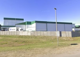 Debe más de $34.000 millones un emblemático frigorífico suspendió a 500 empleados y su producción y lo acecha un fantasma