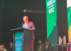 El Gobierno anunció un récord histórico de exportaciones agroindustriales en el Congreso Aapresid
