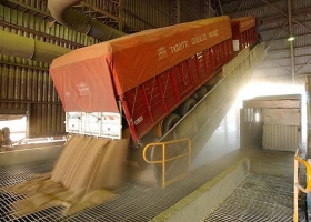 Moreno presiona a exportadores de soja para que liquiden u$s 3.000 M 