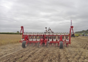 Una fuerte sequía amenaza siembra de soja para 2014